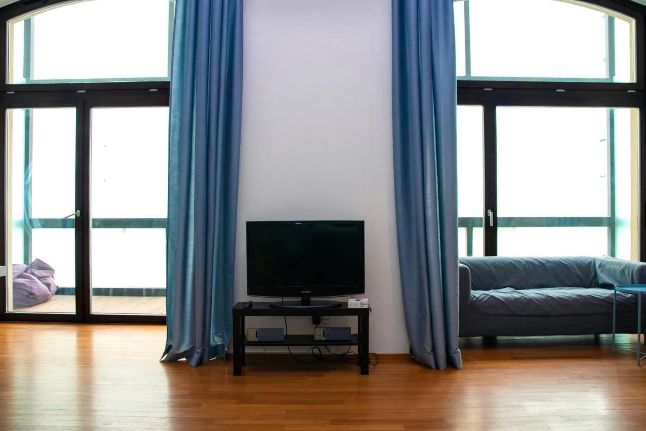 Modern Apartment With Terrace And Air Conditioning Praga Zewnętrze zdjęcie